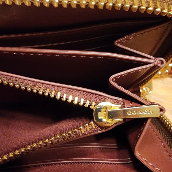 Coach Signature Canvas Zip Wallet in Brown - Picture 13 of 16